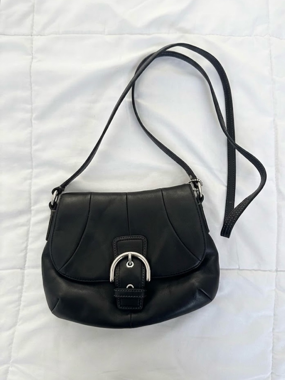 Vintage Coach Soho Leather Crossbody Bag Black Buckle Magnetic Flap Small Purse